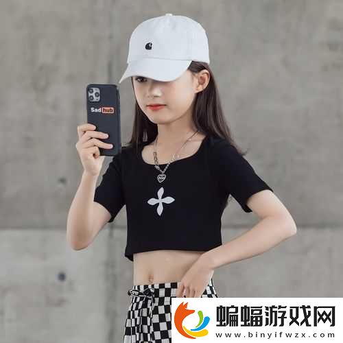 八歲女孩上衣穿的露腰的衣服