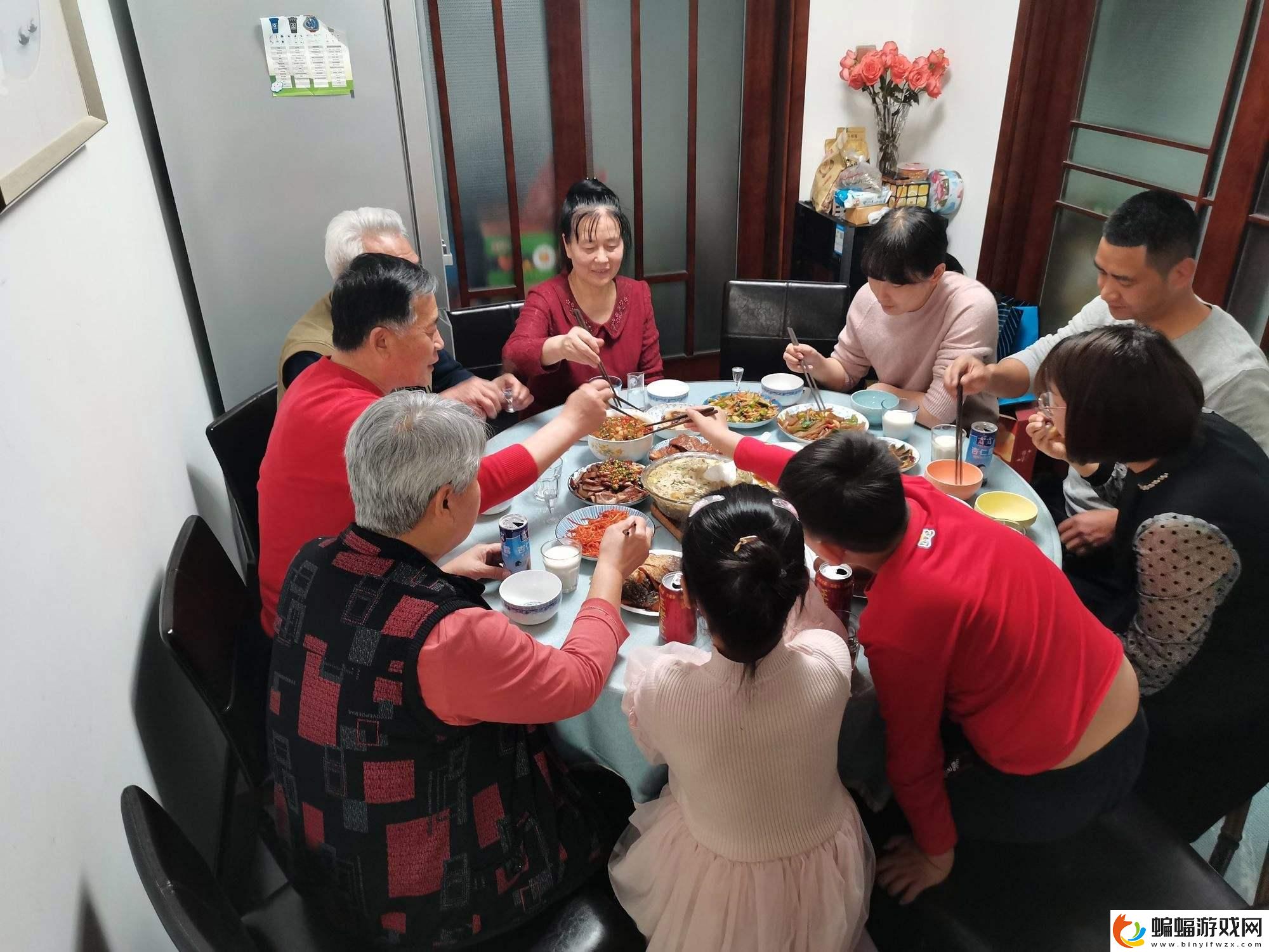 “合家歡聚”笑話一場